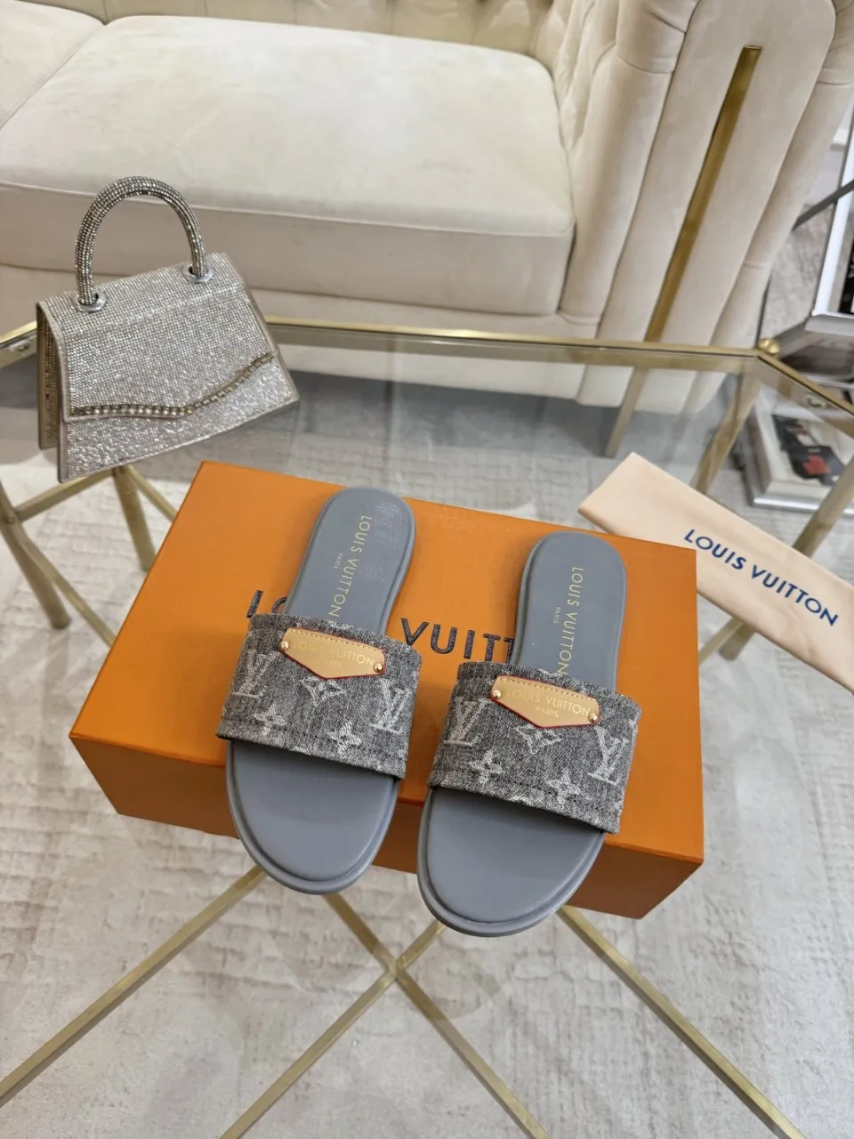 👟👟Ex-factory price 340👟👟 Genuine leather sole +40 Lv denim jacquard slippers, ex-factory price 70-43 Leather sole +40